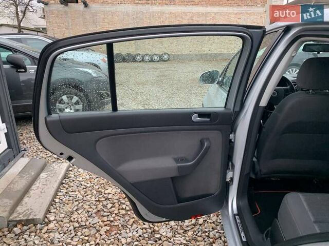 Серый Фольксваген Гольф Плюс, объемом двигателя 0 л и пробегом 260 тыс. км за 5399 $, фото 10 на Automoto.ua