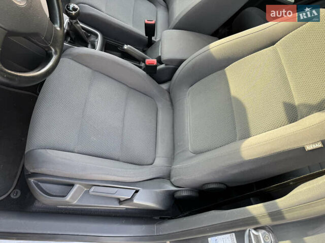 Серый Фольксваген Гольф Плюс, объемом двигателя 1.4 л и пробегом 174 тыс. км за 5650 $, фото 21 на Automoto.ua