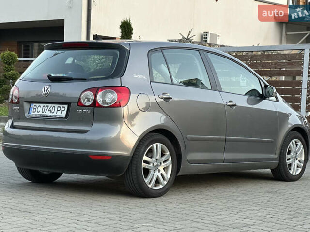 Сірий Фольксваген Golf Plus, об'ємом двигуна 1.6 л та пробігом 260 тис. км за 6799 $, фото 30 на Automoto.ua