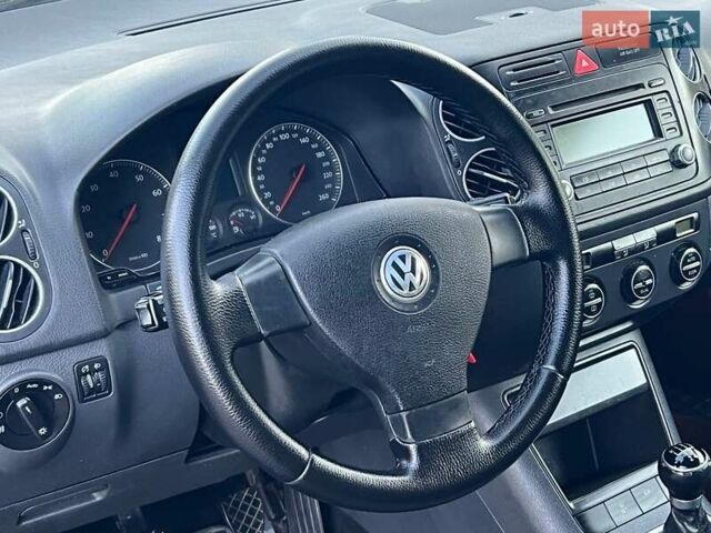 Сірий Фольксваген Golf Plus, об'ємом двигуна 0 л та пробігом 227 тис. км за 5999 $, фото 32 на Automoto.ua