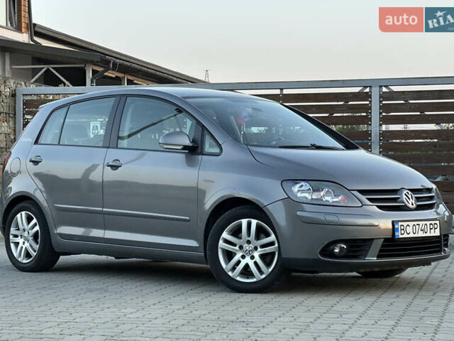 Сірий Фольксваген Golf Plus, об'ємом двигуна 1.6 л та пробігом 260 тис. км за 6799 $, фото 13 на Automoto.ua