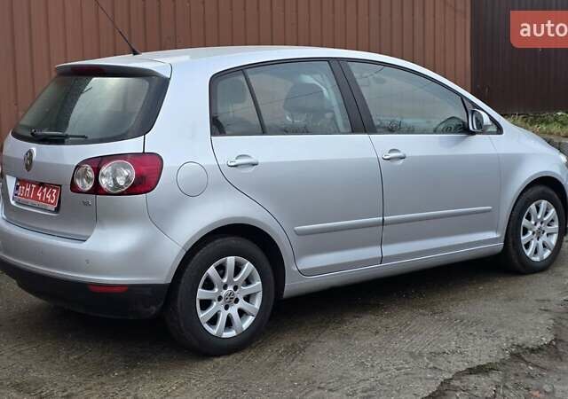 Серый Фольксваген Гольф Плюс, объемом двигателя 1.6 л и пробегом 230 тыс. км за 7999 $, фото 19 на Automoto.ua