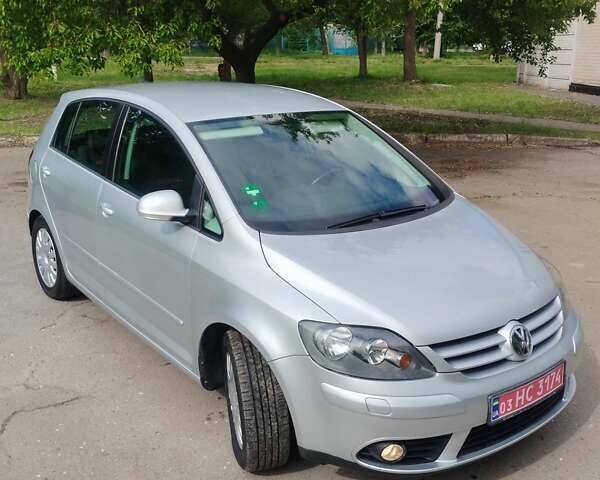 Серый Фольксваген Гольф Плюс, объемом двигателя 1.6 л и пробегом 180 тыс. км за 6700 $, фото 10 на Automoto.ua