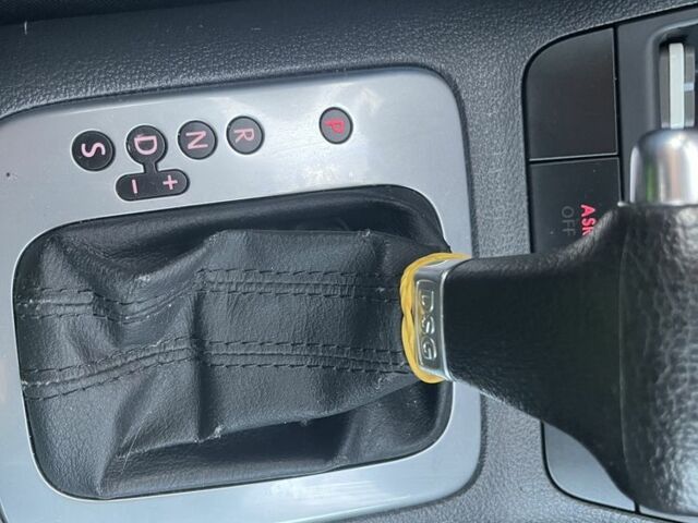 Фольксваген Гольф Плюс 2006 в Луцке на Automoto.ua Серый Фольксваген Гольф Плюс, объемом двигателя 1.9 л и пробегом 210 тыс. км за 6850 $, фото 12 на Automoto.ua