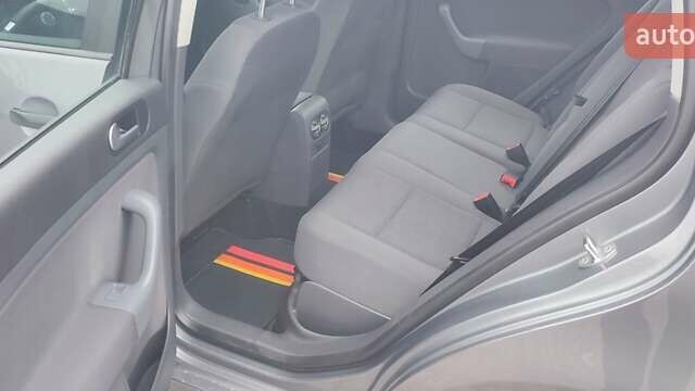 Сірий Фольксваген Golf Plus, об'ємом двигуна 1.6 л та пробігом 205 тис. км за 6200 $, фото 15 на Automoto.ua