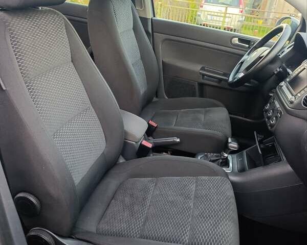 Сірий Фольксваген Golf Plus, об'ємом двигуна 1.6 л та пробігом 217 тис. км за 7400 $, фото 25 на Automoto.ua