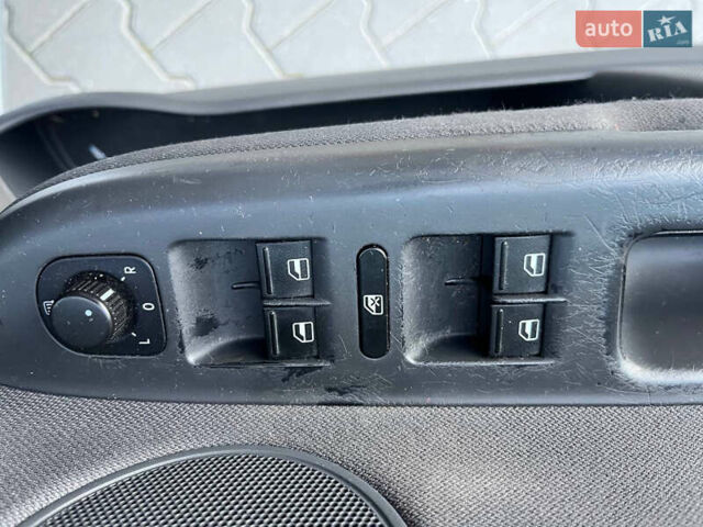 Сірий Фольксваген Golf Plus, об'ємом двигуна 1.6 л та пробігом 220 тис. км за 5500 $, фото 15 на Automoto.ua