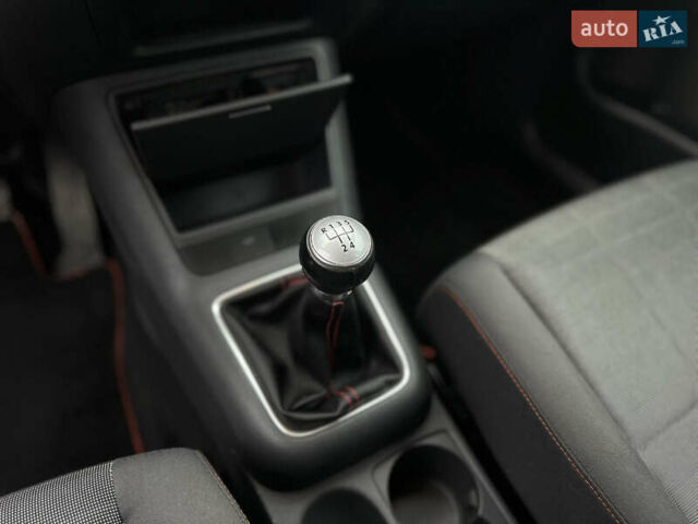 Сірий Фольксваген Golf Plus, об'ємом двигуна 1.6 л та пробігом 202 тис. км за 6500 $, фото 27 на Automoto.ua