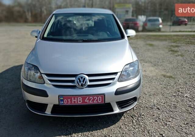 Сірий Фольксваген Golf Plus, об'ємом двигуна 1.4 л та пробігом 195 тис. км за 5100 $, фото 9 на Automoto.ua