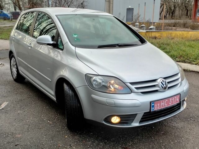 Сірий Фольксваген Golf Plus, об'ємом двигуна 1.6 л та пробігом 180 тис. км за 6500 $, фото 6 на Automoto.ua