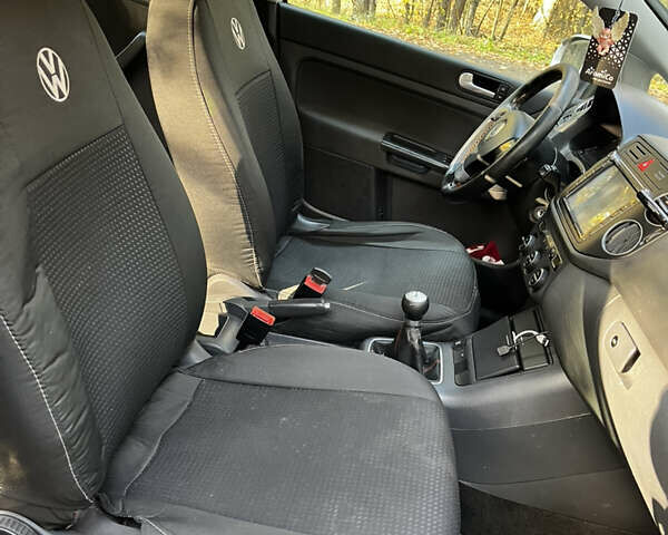 Серый Фольксваген Гольф Плюс, объемом двигателя 1.6 л и пробегом 333 тыс. км за 5650 $, фото 6 на Automoto.ua