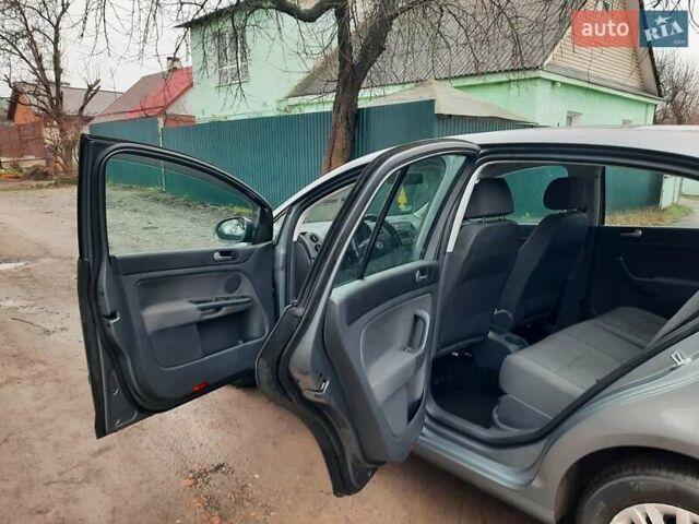 Сірий Фольксваген Golf Plus, об'ємом двигуна 1.6 л та пробігом 213 тис. км за 6750 $, фото 64 на Automoto.ua