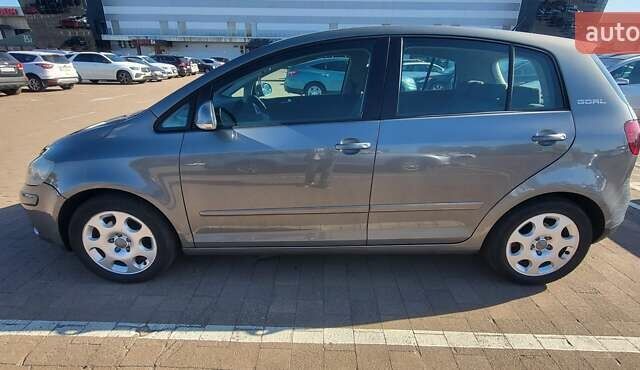 Сірий Фольксваген Golf Plus, об'ємом двигуна 1.6 л та пробігом 181 тис. км за 6200 $, фото 2 на Automoto.ua