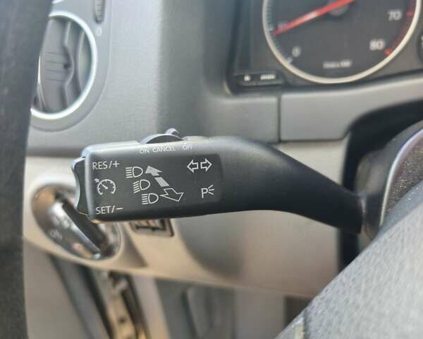 Сірий Фольксваген Golf Plus, об'ємом двигуна 1.6 л та пробігом 230 тис. км за 5950 $, фото 11 на Automoto.ua