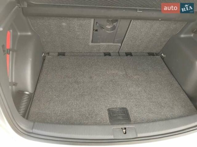 Серый Фольксваген Гольф Плюс, объемом двигателя 1.39 л и пробегом 270 тыс. км за 5500 $, фото 5 на Automoto.ua