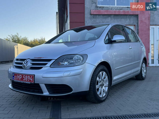 Сірий Фольксваген Golf Plus, об'ємом двигуна 1.6 л та пробігом 204 тис. км за 5350 $, фото 13 на Automoto.ua