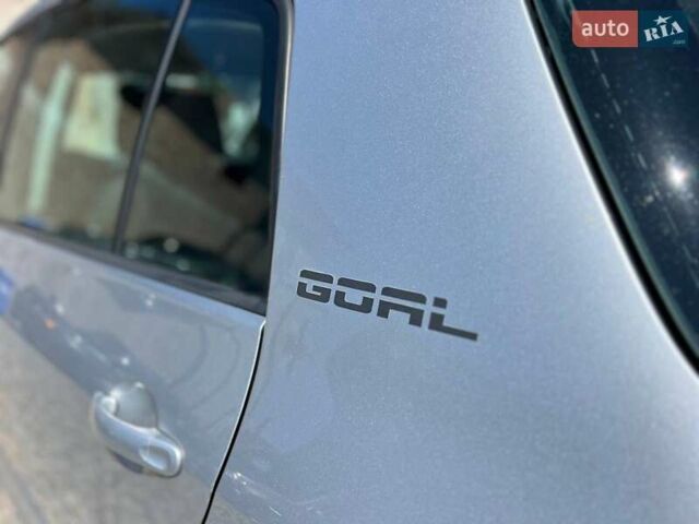 Сірий Фольксваген Golf Plus, об'ємом двигуна 0 л та пробігом 260 тис. км за 5399 $, фото 4 на Automoto.ua