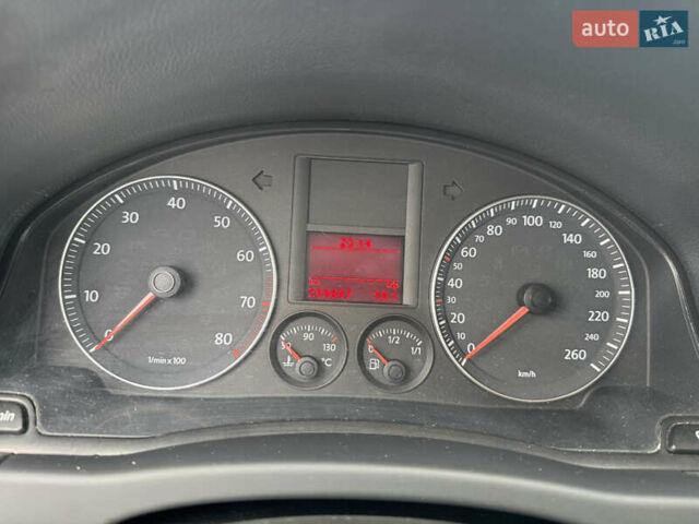 Сірий Фольксваген Golf Plus, об'ємом двигуна 1.6 л та пробігом 209 тис. км за 6700 $, фото 12 на Automoto.ua