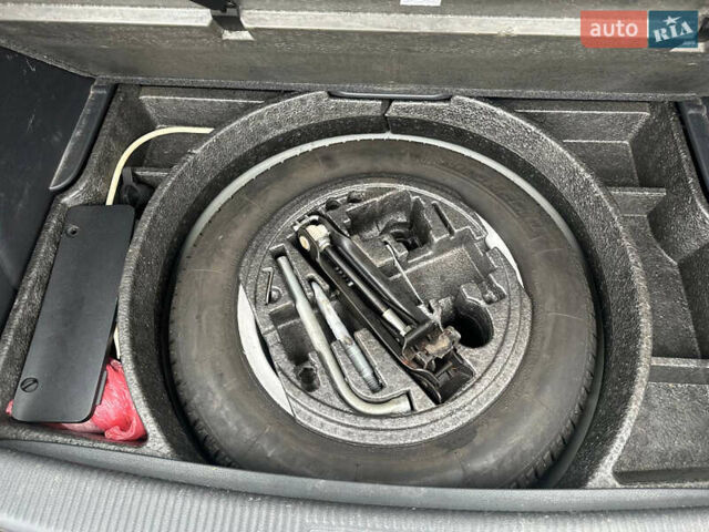 Серый Фольксваген Гольф Плюс, объемом двигателя 1.6 л и пробегом 215 тыс. км за 5499 $, фото 17 на Automoto.ua