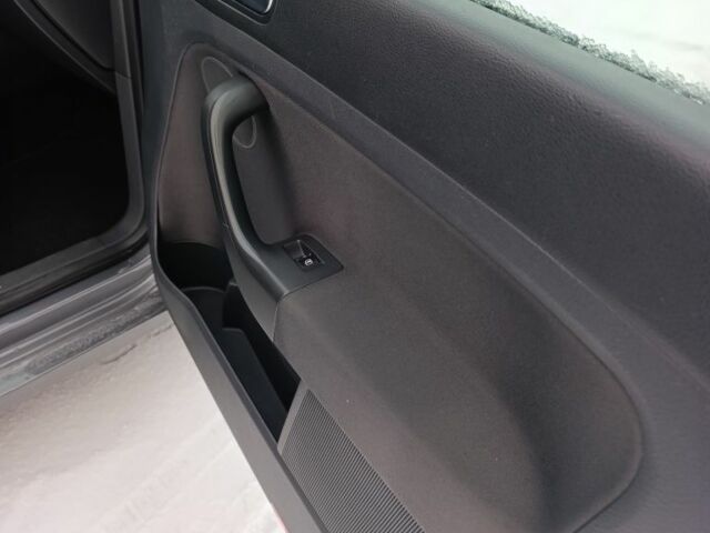 Серый Фольксваген Гольф Плюс, объемом двигателя 0 л и пробегом 217 тыс. км за 7200 $, фото 18 на Automoto.ua