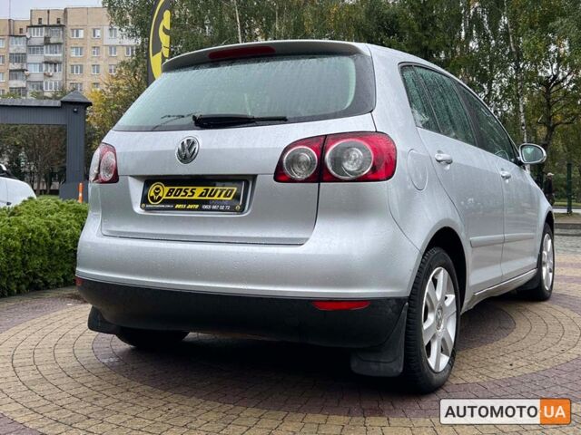 Серый Фольксваген Гольф Плюс, объемом двигателя 1.6 л и пробегом 237 тыс. км за 5499 $, фото 6 на Automoto.ua