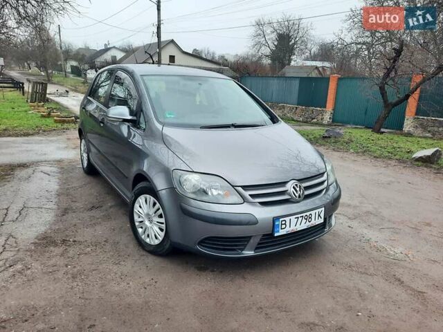Сірий Фольксваген Golf Plus, об'ємом двигуна 1.6 л та пробігом 213 тис. км за 6750 $, фото 12 на Automoto.ua