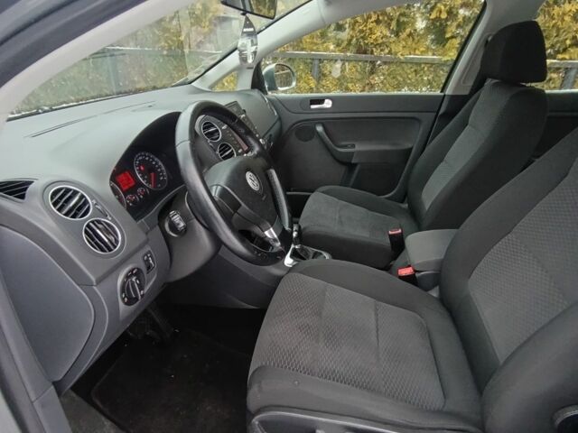 Серый Фольксваген Гольф Плюс, объемом двигателя 0 л и пробегом 217 тыс. км за 7200 $, фото 22 на Automoto.ua