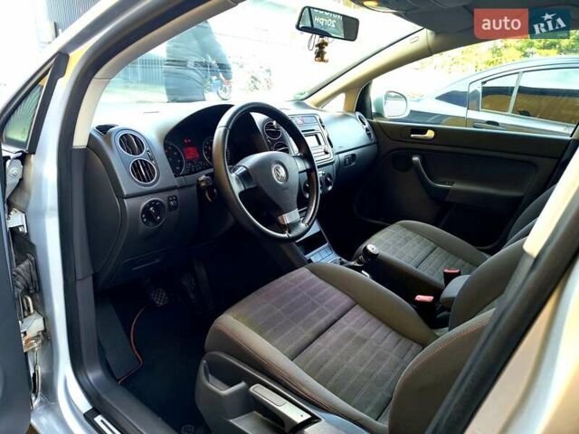 Сірий Фольксваген Golf Plus, об'ємом двигуна 1.4 л та пробігом 247 тис. км за 5100 $, фото 29 на Automoto.ua