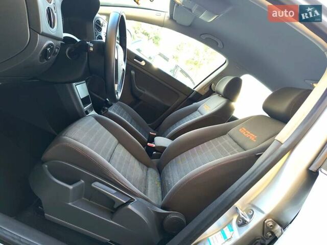 Сірий Фольксваген Golf Plus, об'ємом двигуна 1.4 л та пробігом 247 тис. км за 5100 $, фото 28 на Automoto.ua