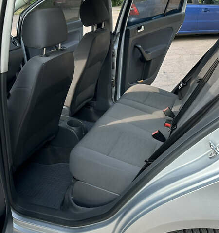 Фольксваген Гольф Плюс 2006 в Корсунь-Шевченковском на Automoto.ua Серый Фольксваген Гольф Плюс, объемом двигателя 1.6 л и пробегом 196 тыс. км за 5399 $, фото 3 на Automoto.ua