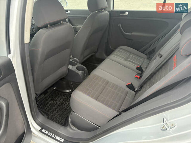 Сірий Фольксваген Golf Plus, об'ємом двигуна 1.6 л та пробігом 270 тис. км за 5850 $, фото 9 на Automoto.ua