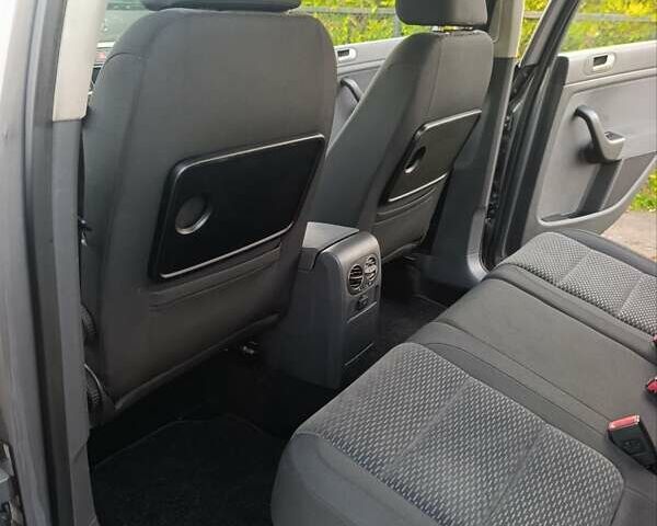Сірий Фольксваген Golf Plus, об'ємом двигуна 1.6 л та пробігом 217 тис. км за 7400 $, фото 27 на Automoto.ua
