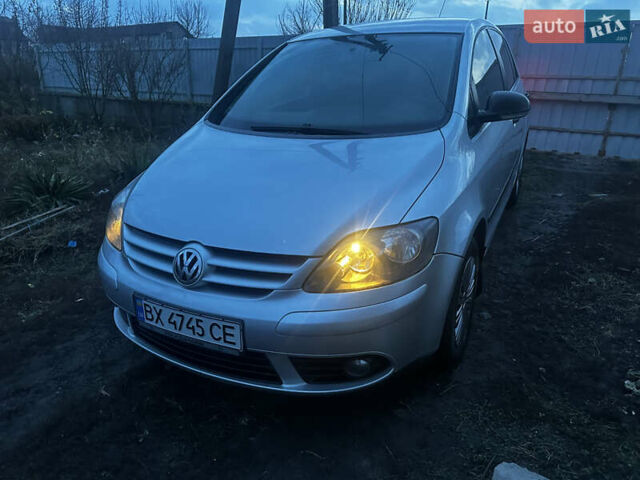 Сірий Фольксваген Golf Plus, об'ємом двигуна 1.6 л та пробігом 279 тис. км за 7100 $, фото 22 на Automoto.ua