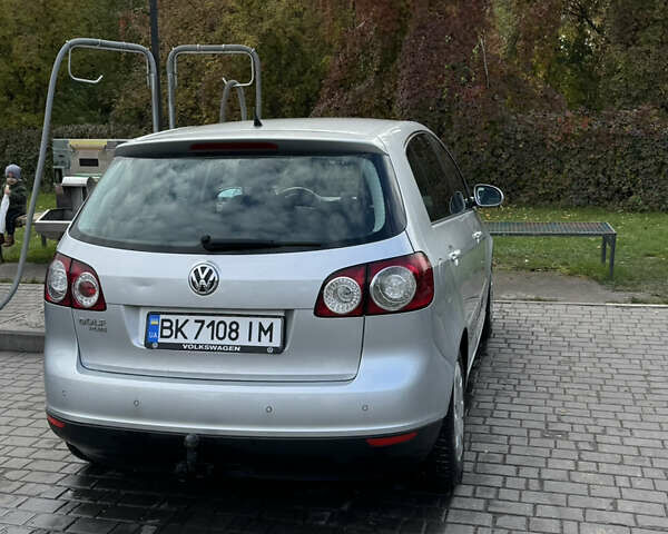 Фольксваген Гольф Плюс 2006 в Ровно на Automoto.ua Серый Фольксваген Гольф Плюс, объемом двигателя 1.6 л и пробегом 213 тыс. км за 5500 $, фото 9 на Automoto.ua