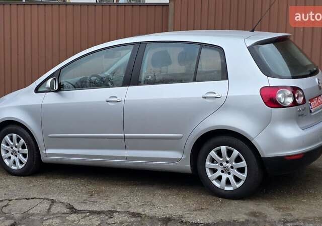 Серый Фольксваген Гольф Плюс, объемом двигателя 1.6 л и пробегом 230 тыс. км за 7999 $, фото 27 на Automoto.ua