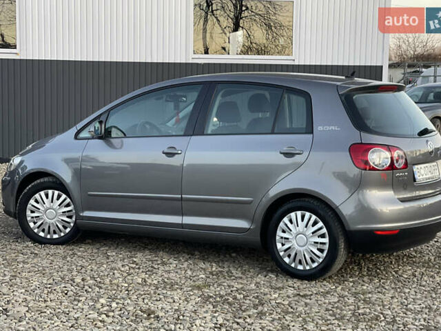 Серый Фольксваген Гольф Плюс, объемом двигателя 1.6 л и пробегом 261 тыс. км за 6550 $, фото 14 на Automoto.ua