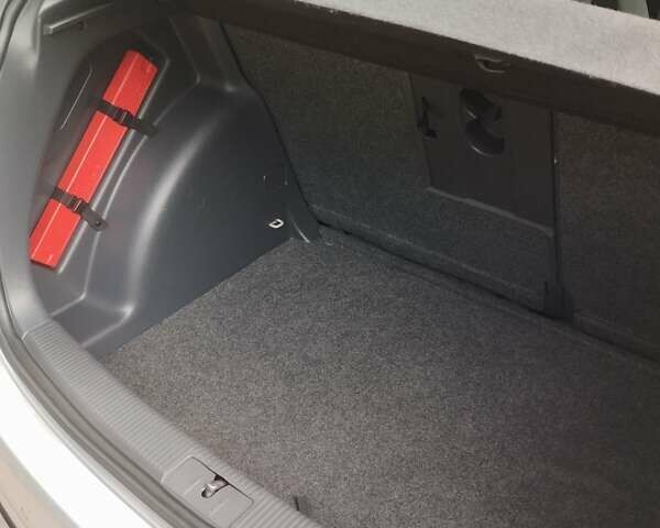 Серый Фольксваген Гольф Плюс, объемом двигателя 1.6 л и пробегом 180 тыс. км за 6700 $, фото 17 на Automoto.ua