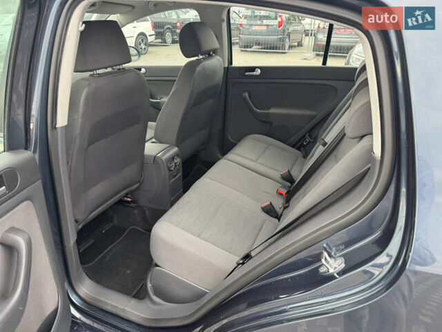 Сірий Фольксваген Golf Plus, об'ємом двигуна 1.6 л та пробігом 209 тис. км за 6700 $, фото 8 на Automoto.ua