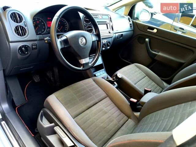 Сірий Фольксваген Golf Plus, об'ємом двигуна 1.4 л та пробігом 247 тис. км за 5100 $, фото 30 на Automoto.ua