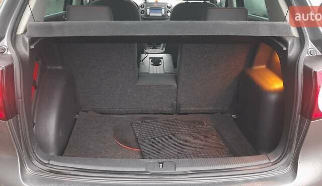 Серый Фольксваген Гольф Плюс, объемом двигателя 1.6 л и пробегом 202 тыс. км за 5650 $, фото 11 на Automoto.ua