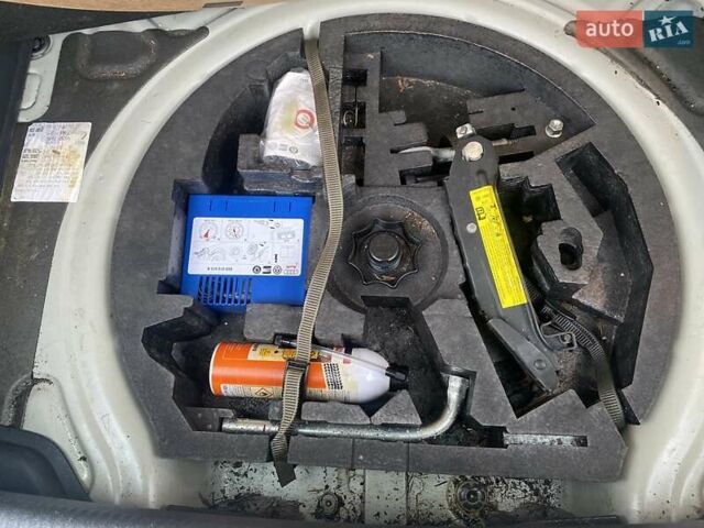 Серый Фольксваген Гольф Плюс, объемом двигателя 1.9 л и пробегом 216 тыс. км за 2950 $, фото 23 на Automoto.ua