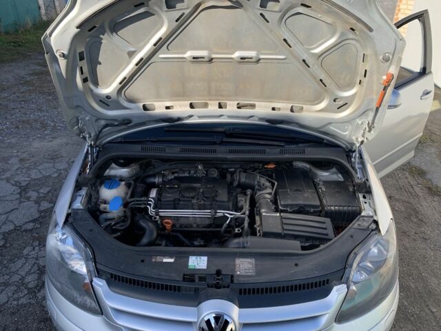 Серый Фольксваген Гольф Плюс, объемом двигателя 2 л и пробегом 292 тыс. км за 7350 $, фото 15 на Automoto.ua