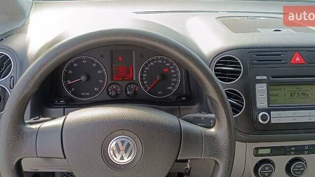 Фольксваген Гольф Плюс 2006 в Хмельницком на Automoto.ua Серый Фольксваген Гольф Плюс, объемом двигателя 1.6 л и пробегом 152 тыс. км за 7300 $, фото 11 на Automoto.ua