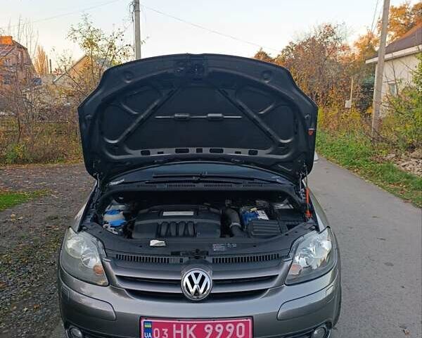 Серый Фольксваген Гольф Плюс, объемом двигателя 1.6 л и пробегом 217 тыс. км за 7400 $, фото 34 на Automoto.ua