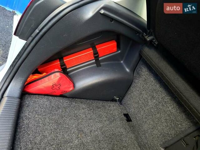 Сірий Фольксваген Golf Plus, об'ємом двигуна 1.4 л та пробігом 247 тис. км за 5100 $, фото 57 на Automoto.ua