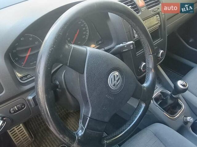 Фольксваген Гольф Плюс 2006 в Прилуках на Automoto.ua Серый Фольксваген Гольф Плюс, объемом двигателя 1.39 л и пробегом 212 тыс. км за 4700 $, фото 3 на Automoto.ua
