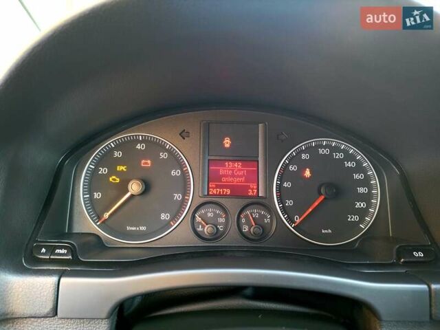 Сірий Фольксваген Golf Plus, об'ємом двигуна 1.4 л та пробігом 247 тис. км за 5100 $, фото 34 на Automoto.ua