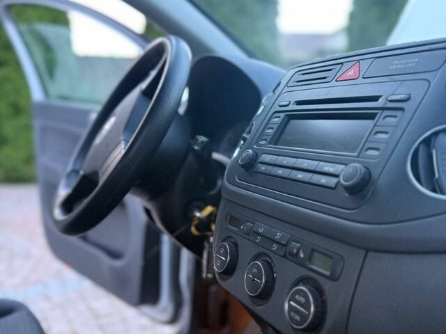Сірий Фольксваген Golf Plus, об'ємом двигуна 0 л та пробігом 213 тис. км за 4999 $, фото 10 на Automoto.ua
