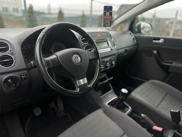 Сірий Фольксваген Golf Plus, об'ємом двигуна 1.6 л та пробігом 202 тис. км за 6500 $, фото 5 на Automoto.ua