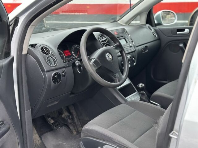 Серый Фольксваген Гольф Плюс, объемом двигателя 0 л и пробегом 123 тыс. км за 2800 $, фото 4 на Automoto.ua